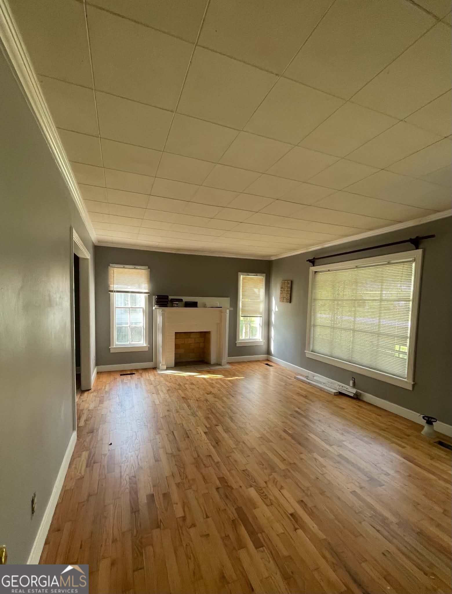209 West Drive Property Photo 3