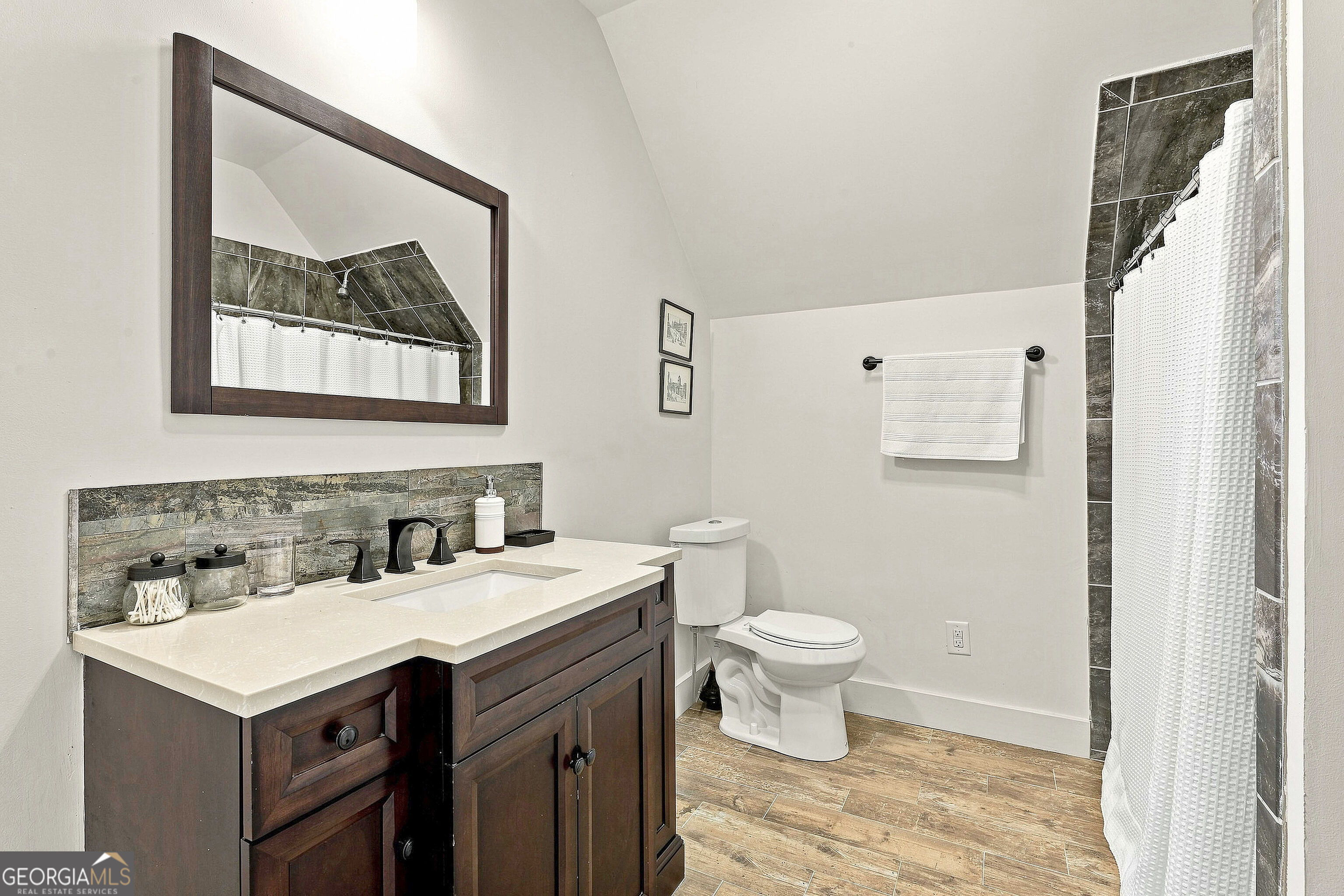 55 Paddleboat Lane Property Photo 40