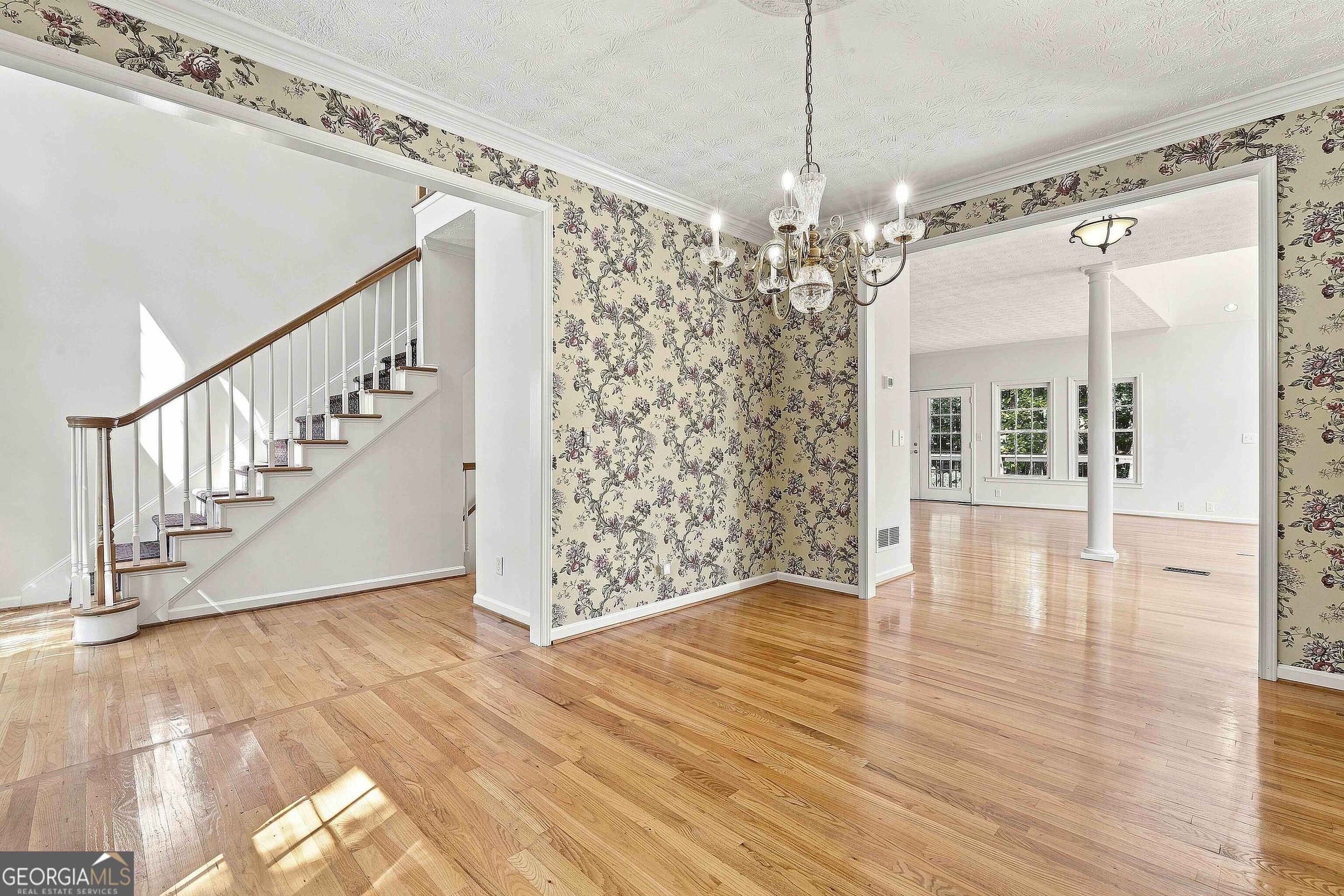 625 Bellenden Drive Property Photo 10