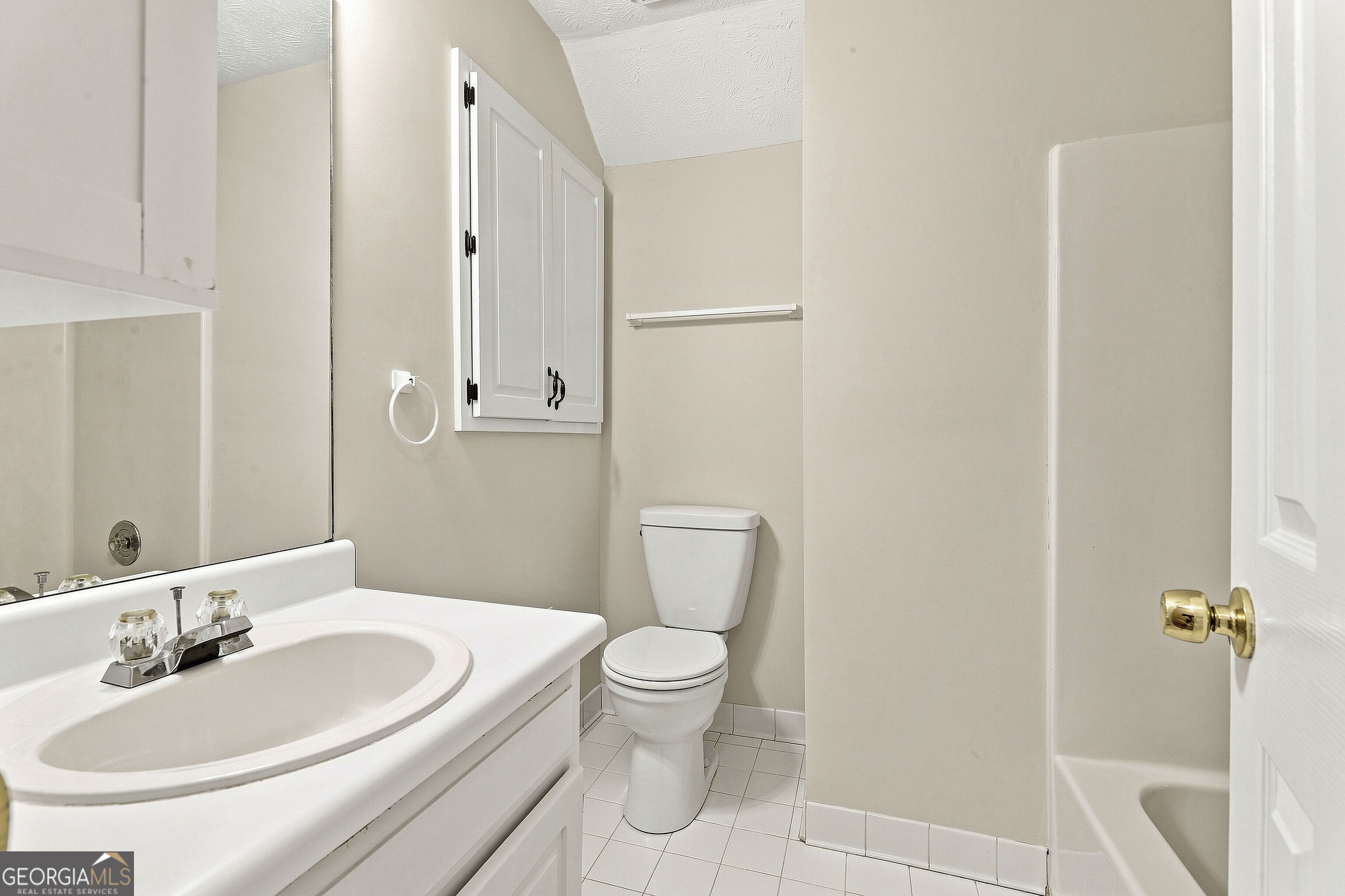 625 Bellenden Drive Property Photo 40