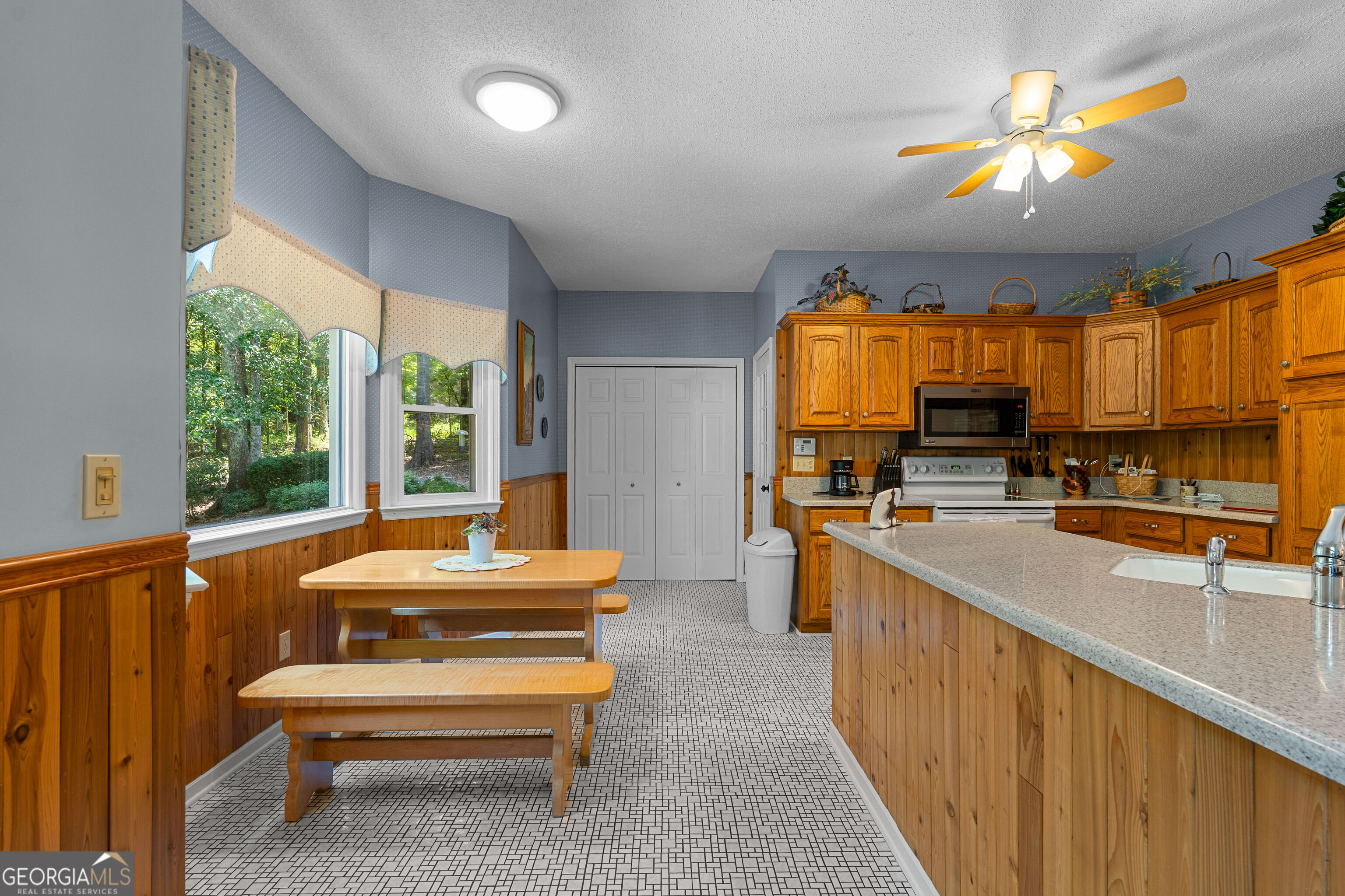 15 Oak Ridge Drive Property Photo 18