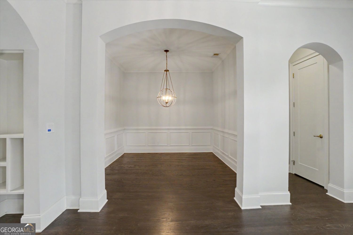 1803 Kent Avenue Property Photo 4