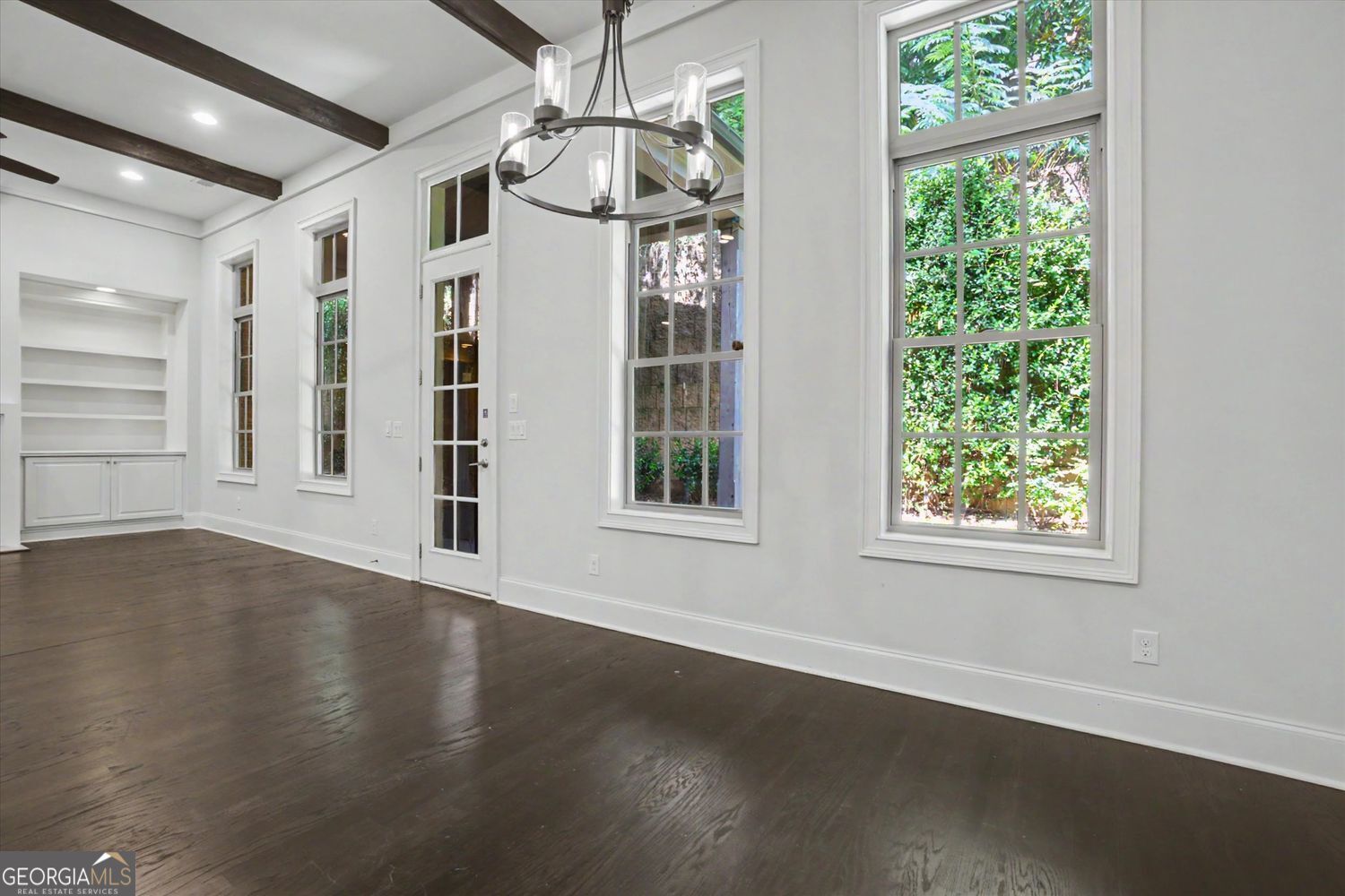 1803 Kent Avenue Property Photo 9