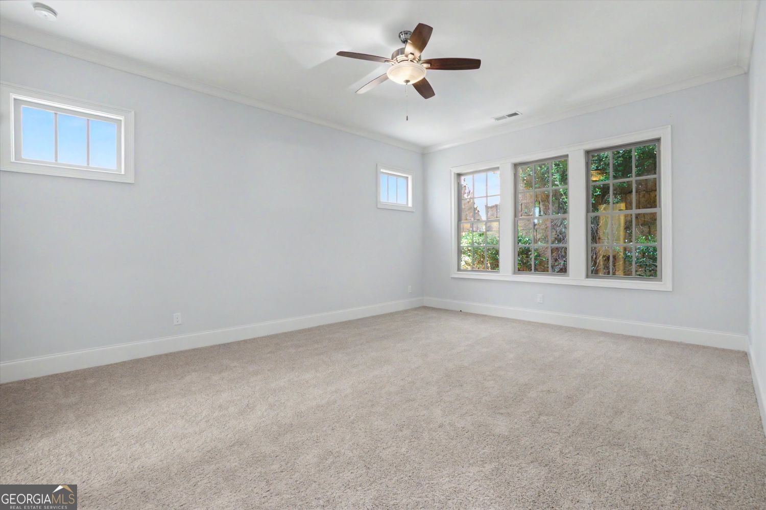 1803 Kent Avenue Property Photo 11