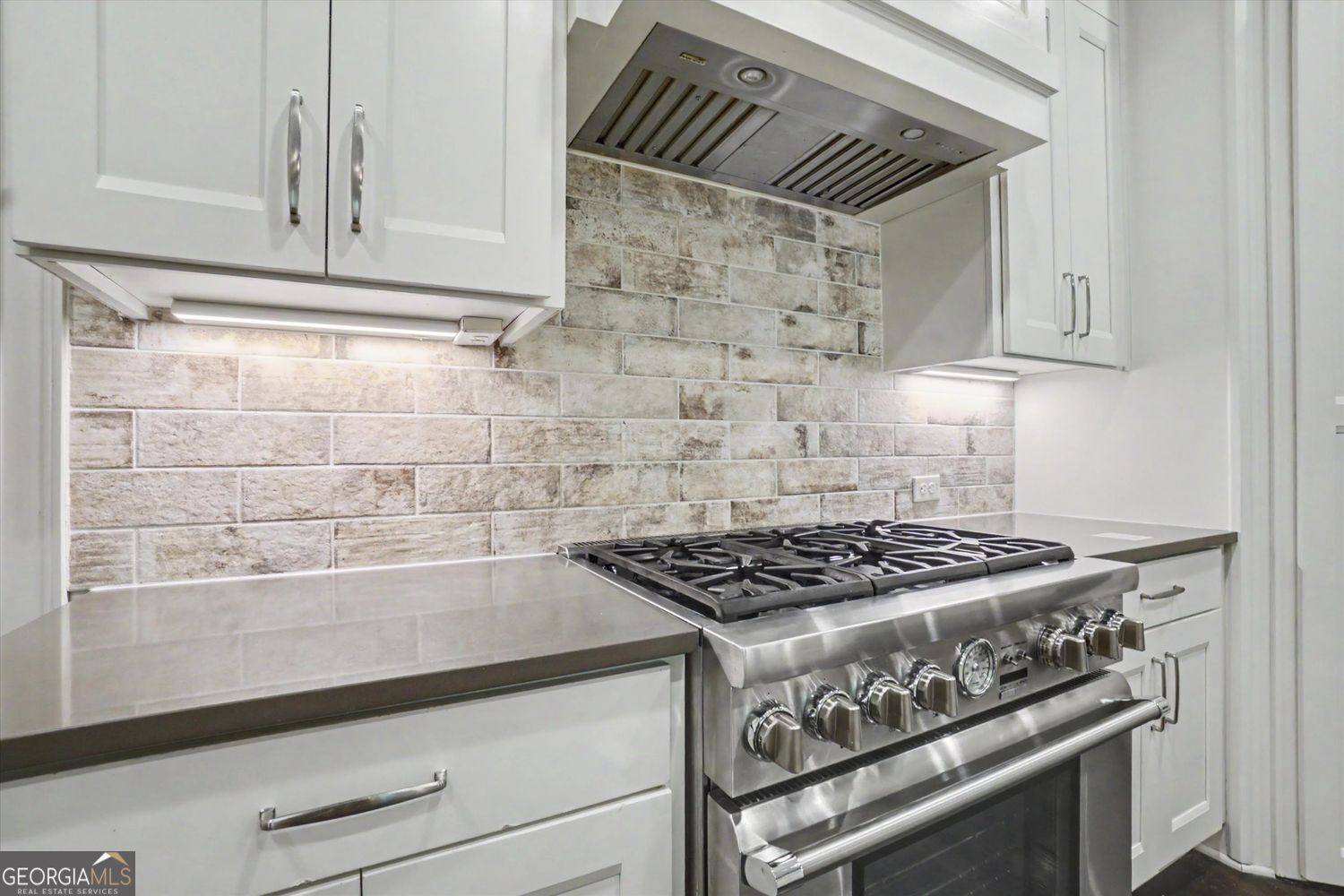 1803 Kent Avenue Property Photo 24