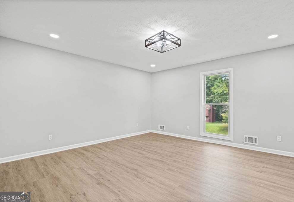 6883 Creekmoor Lane Property Photo 28