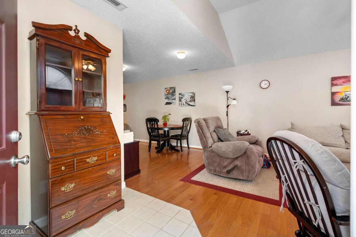 1841 Kolb Farm Circle Sw Property Photo 6