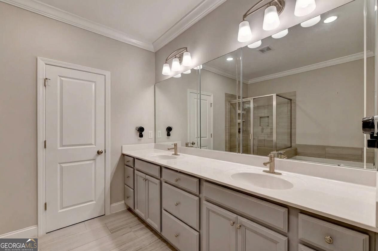 3629 Davenport Road Property Photo 14