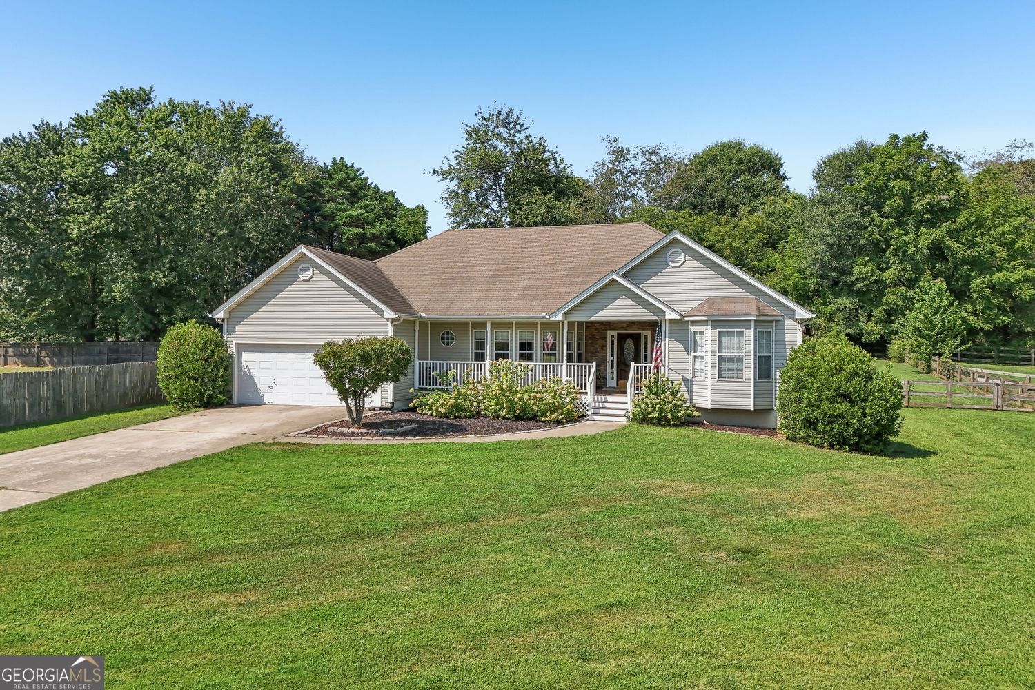 7535 Beechwood Lane Property Photo 1