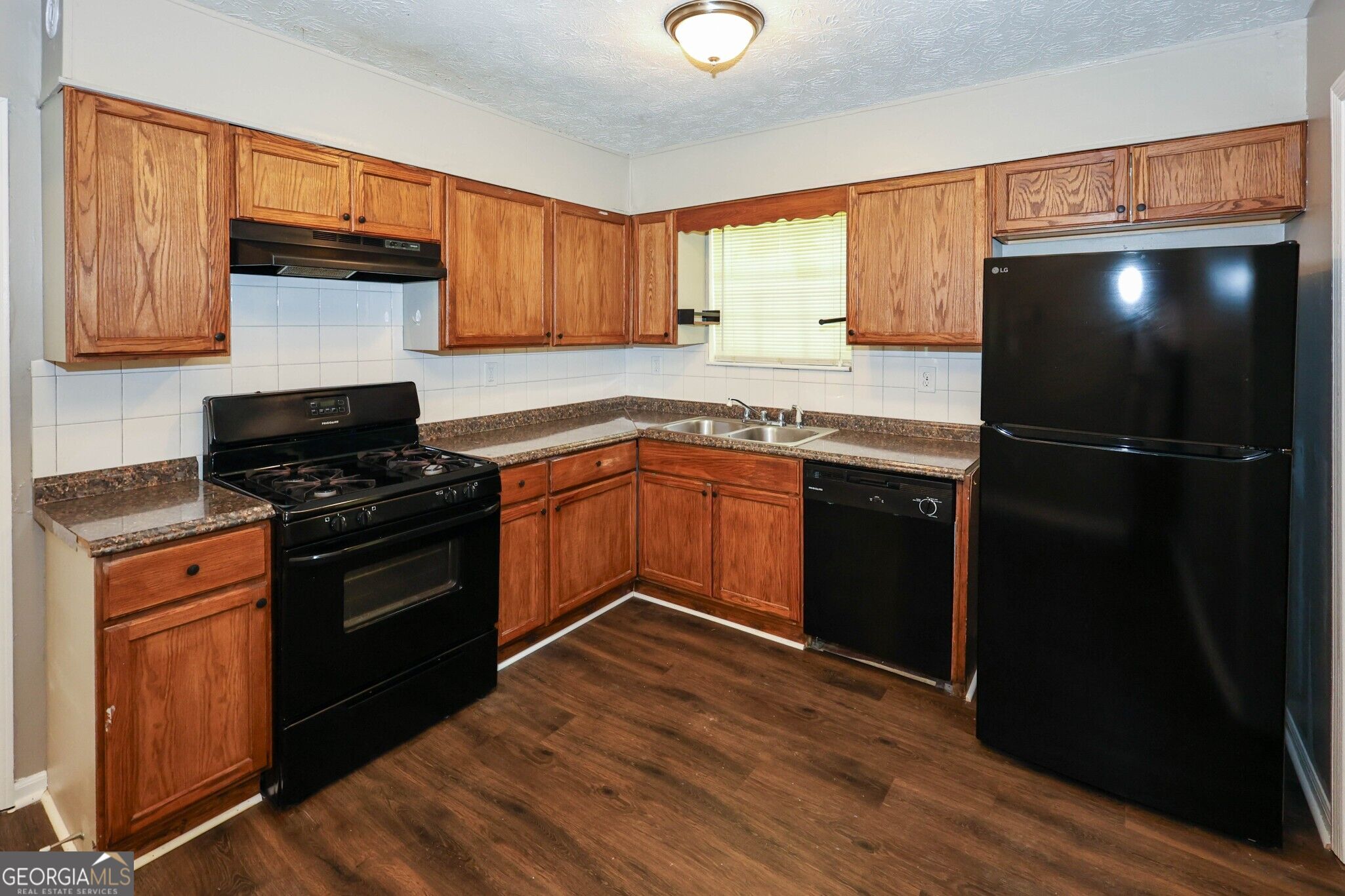 7362 Penland Drive Property Photo 4