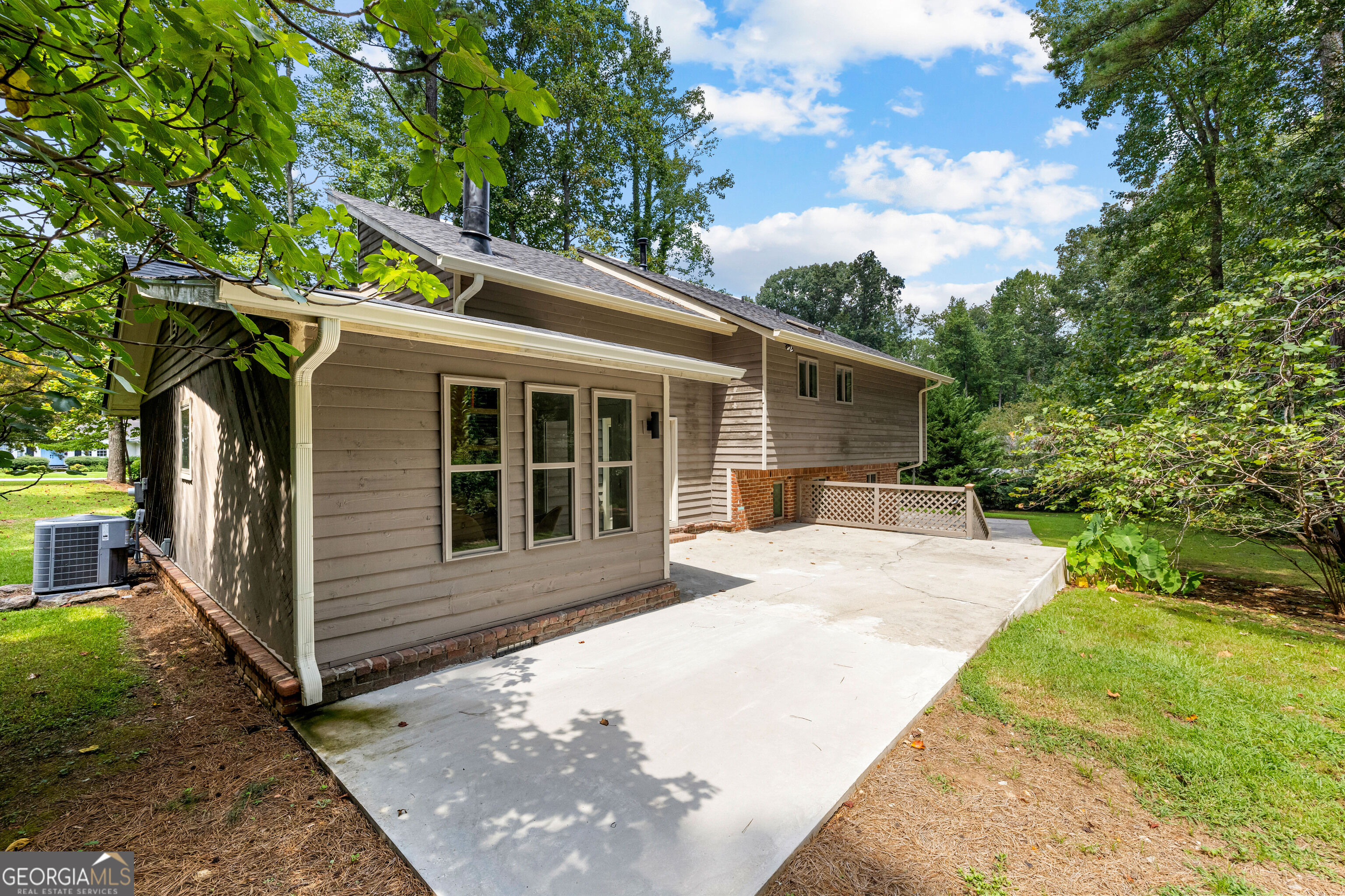 260 Devilla Trace Property Photo 44
