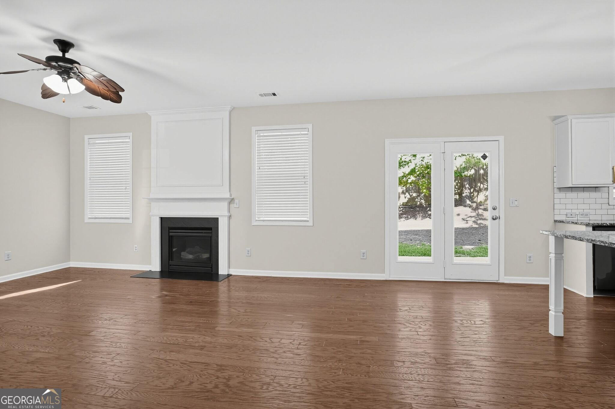 541 Collingsworth Lane Property Photo 4