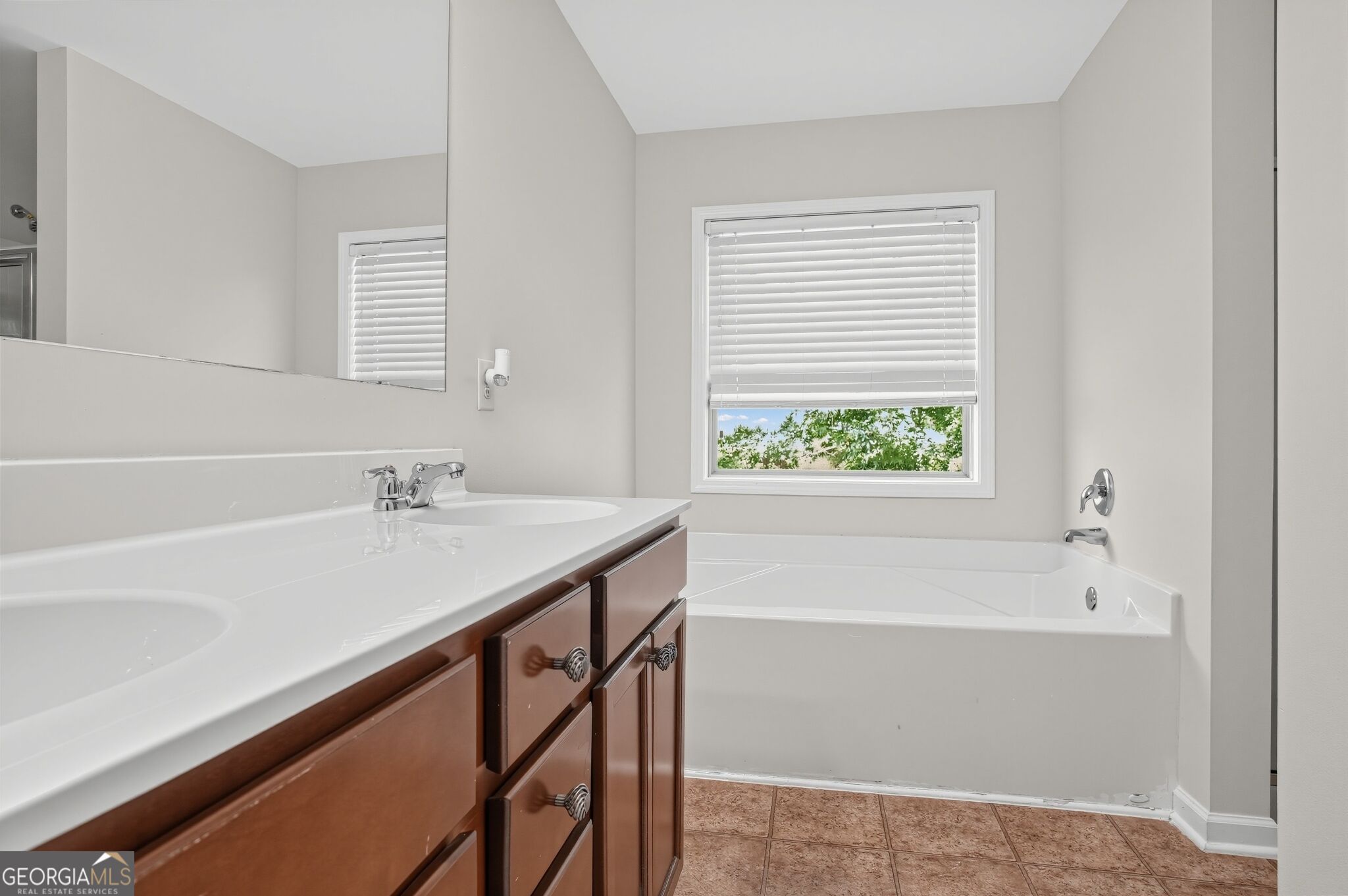 541 Collingsworth Lane Property Photo 21