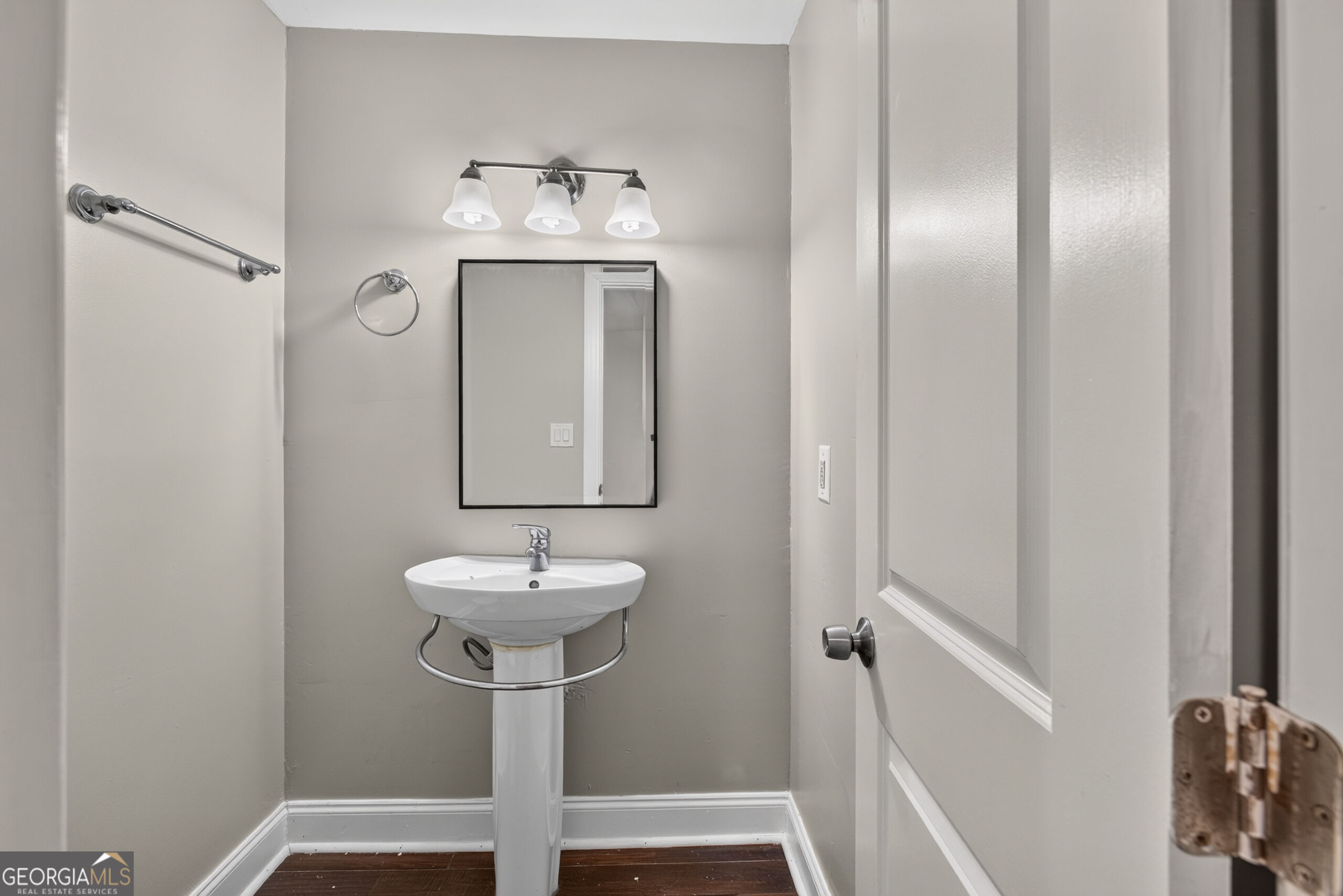 125 Governors Drive Property Photo 7