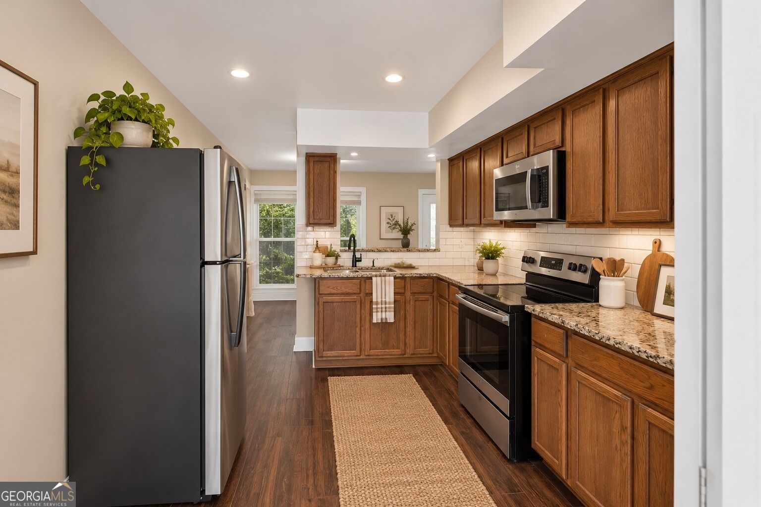 125 Governors Drive Property Photo 12