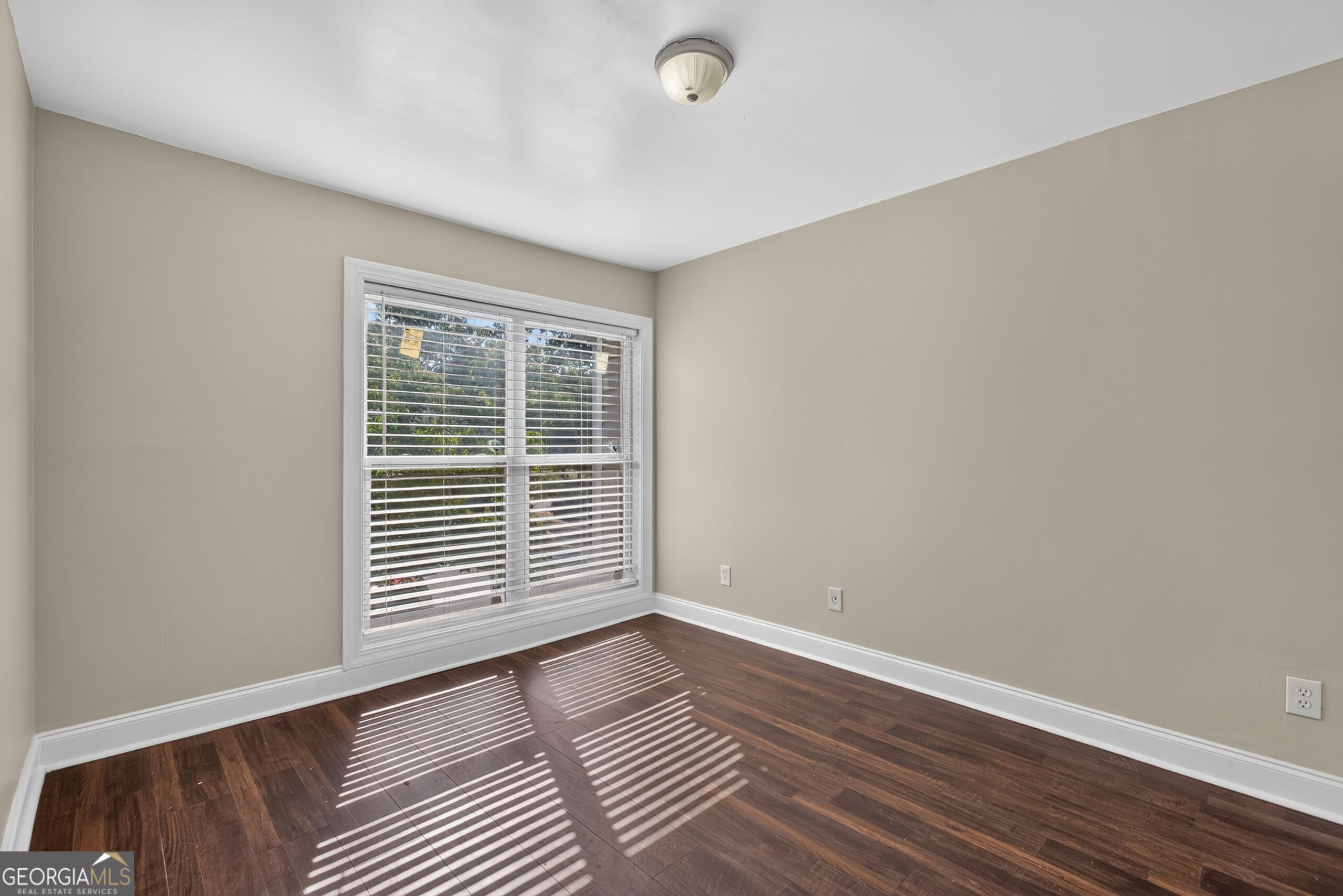 125 Governors Drive Property Photo 15