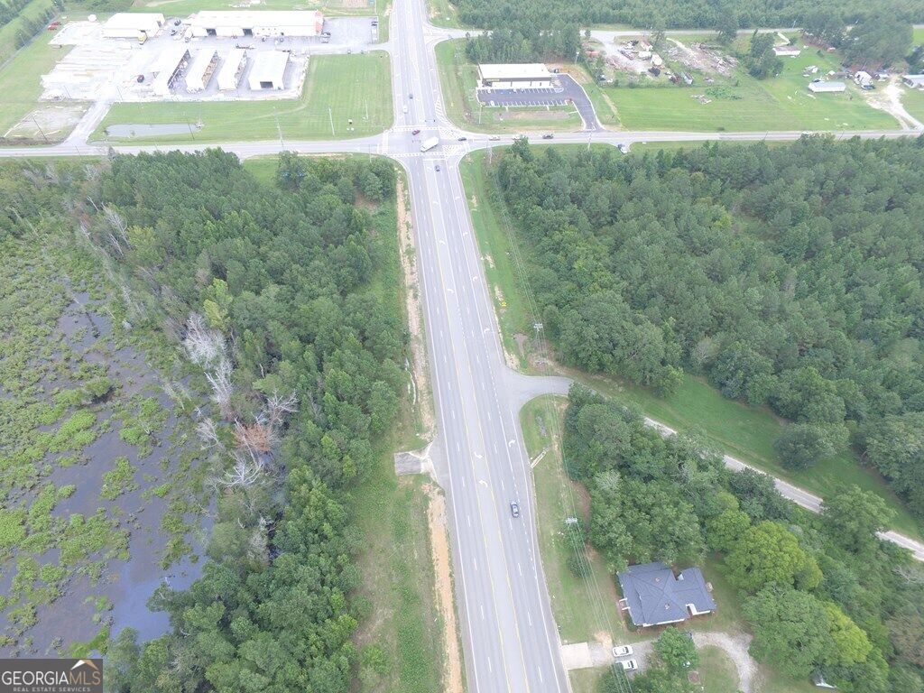 2876 Hwy 257 Property Photo 2