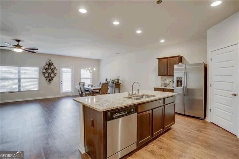 2436 Foxy Drive Property Photo 2