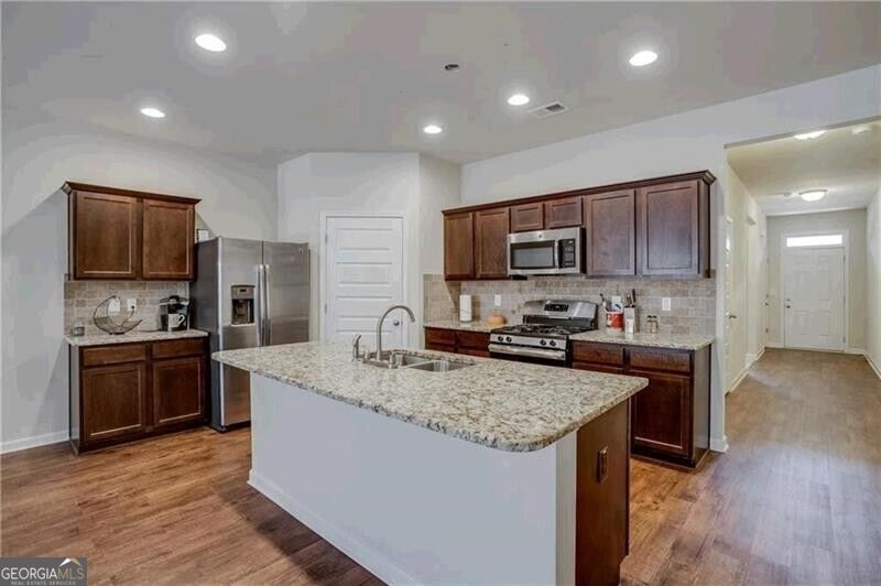 2436 Foxy Drive Property Photo 3