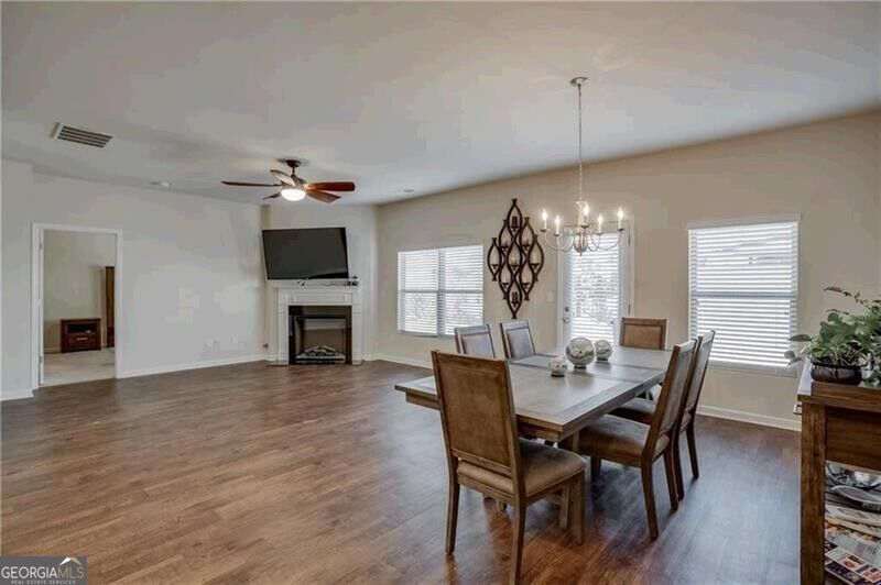 2436 Foxy Drive Property Photo 8