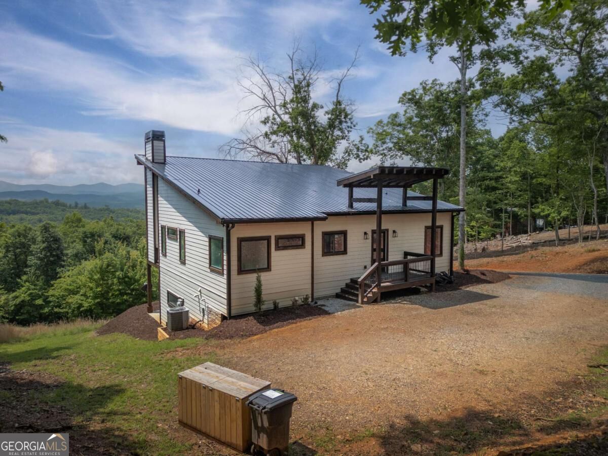310 Wunder Bear Ridge Road Property Photo 1