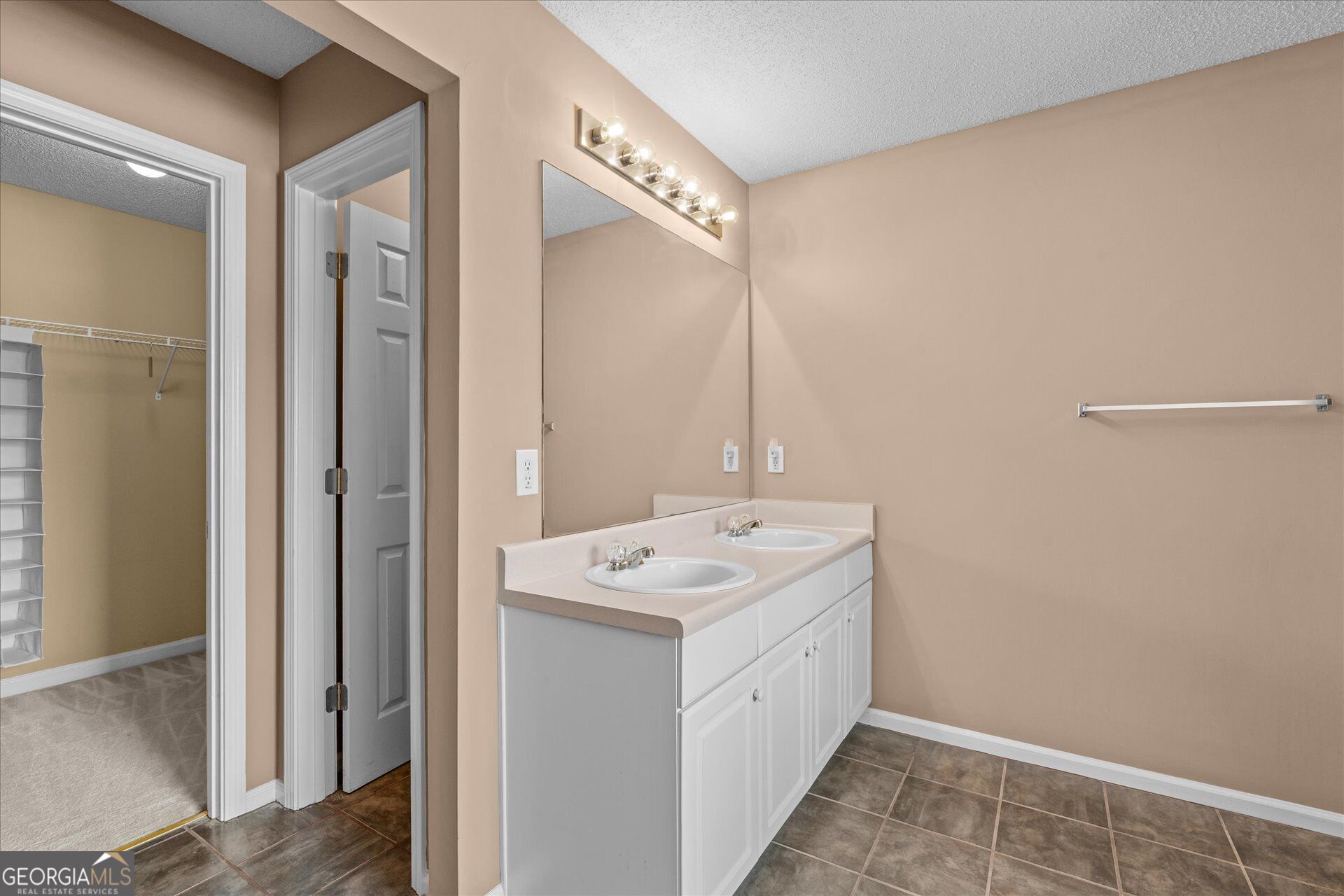 901 Center Bay Drive Property Photo 32