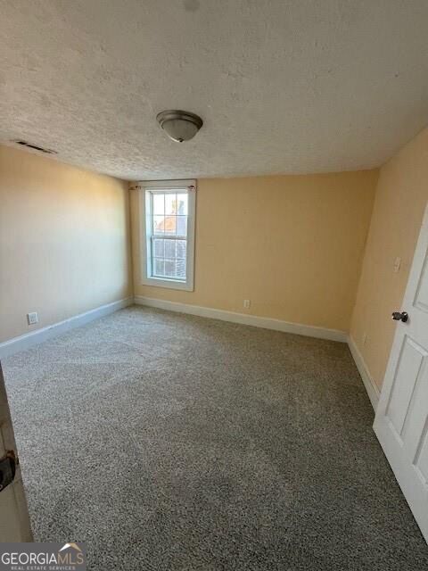 709 College Street Property Photo 4
