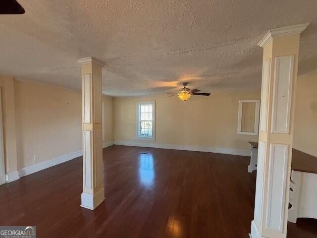 709 College Street Property Photo 10