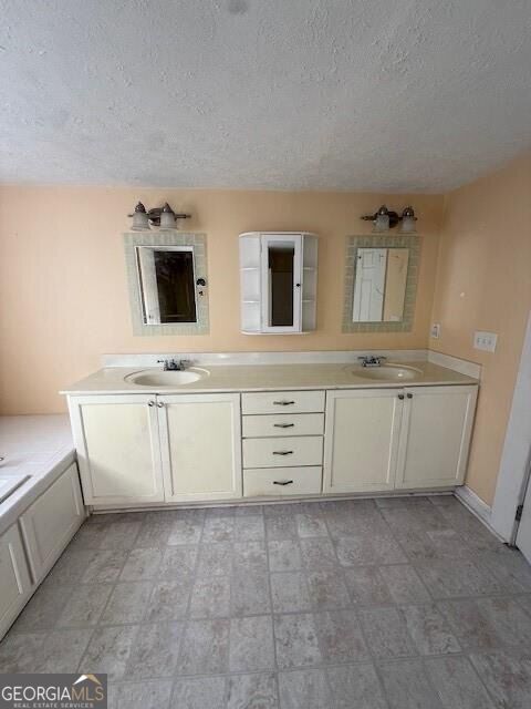 709 College Street Property Photo 12