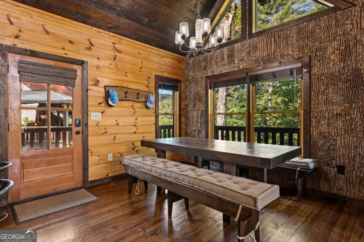 321 Quail Ridge Road Property Photo 8