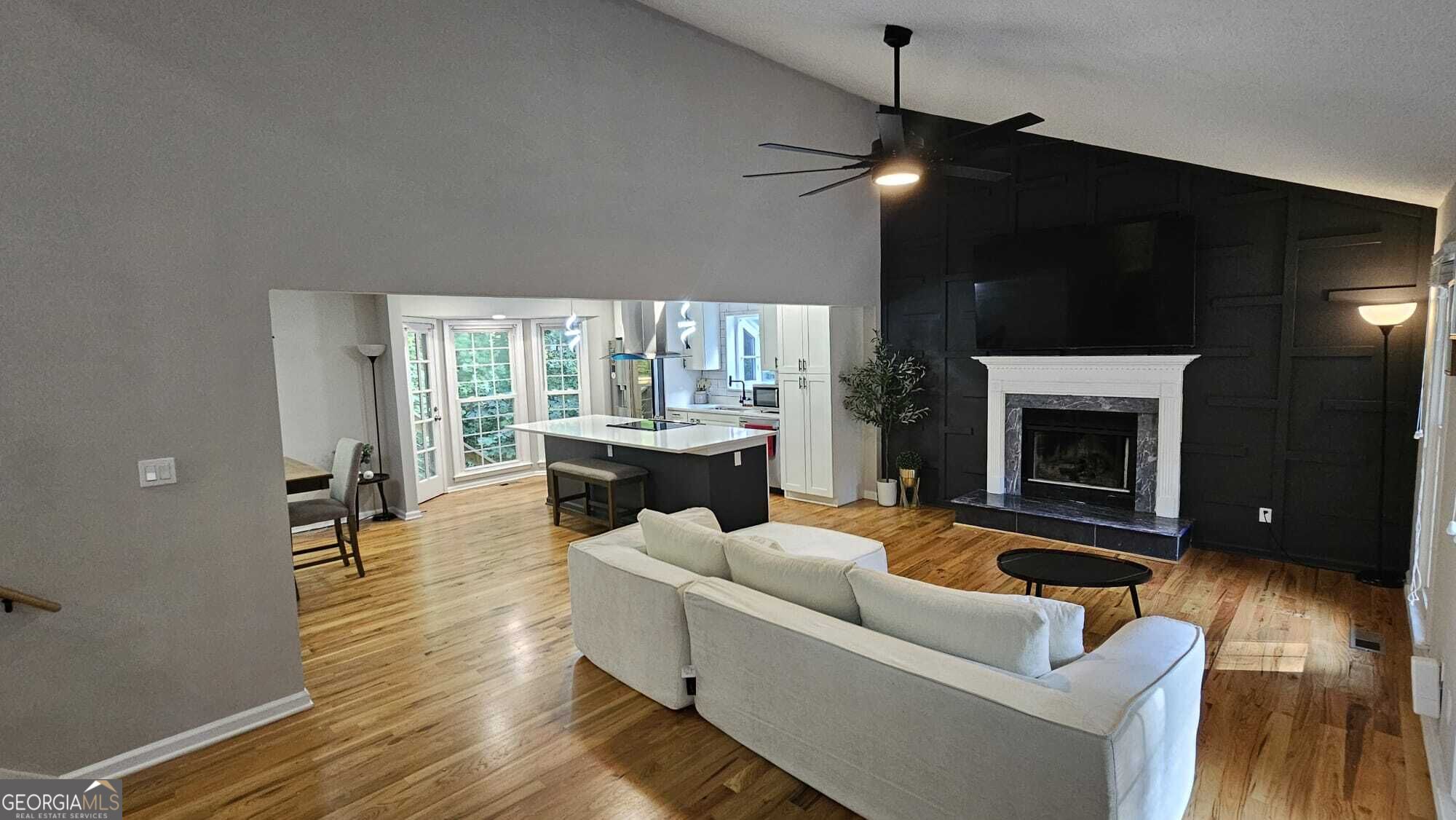124 Cagle Property Photo 3