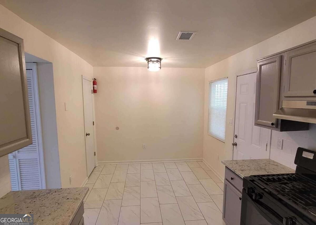 432 Atwood Street Property Photo 7