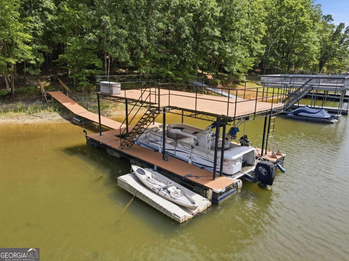 3056 Clear Cove Way Property Photo 13