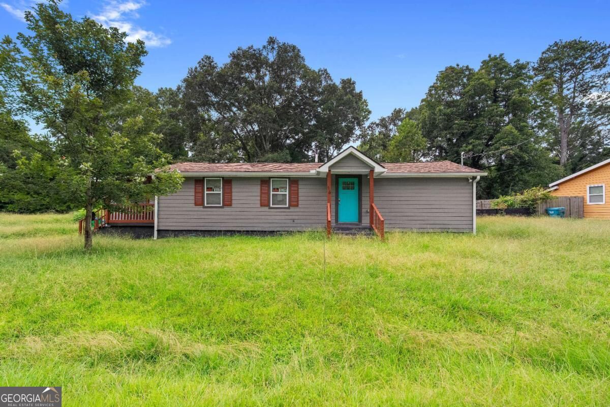 16 Robin Road Property Photo 2