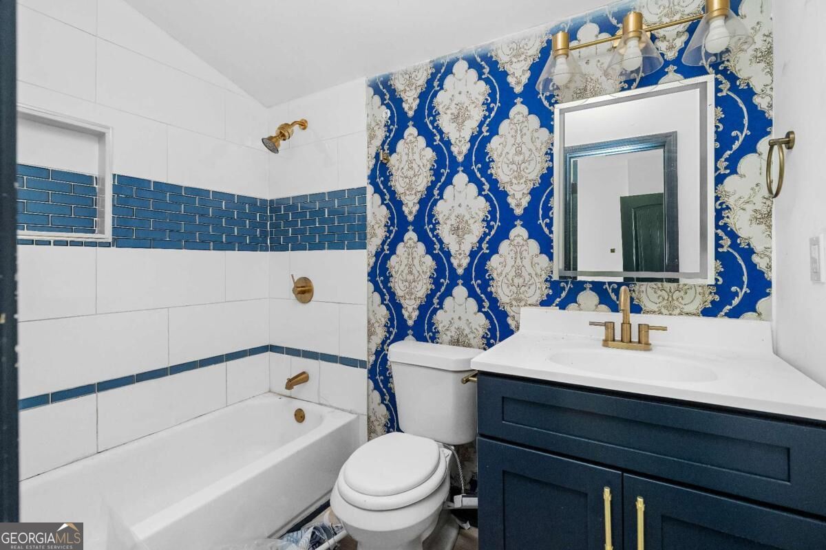 16 Robin Road Property Photo 14
