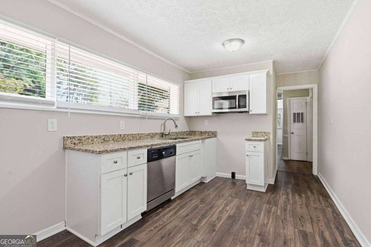 1145 Canal Street Property Photo 5