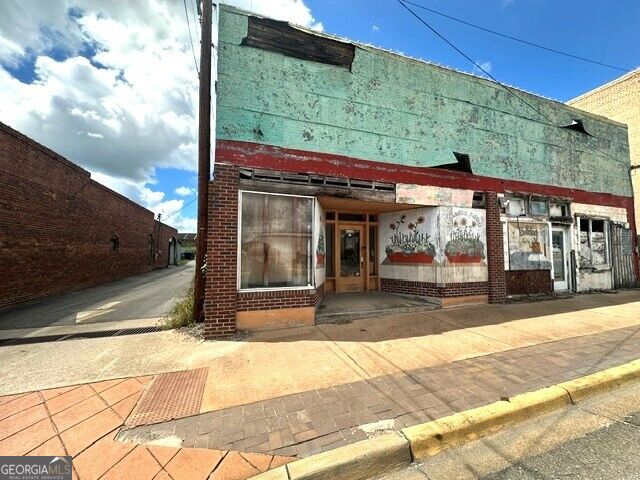 114/118 S State Street Property Photo 1