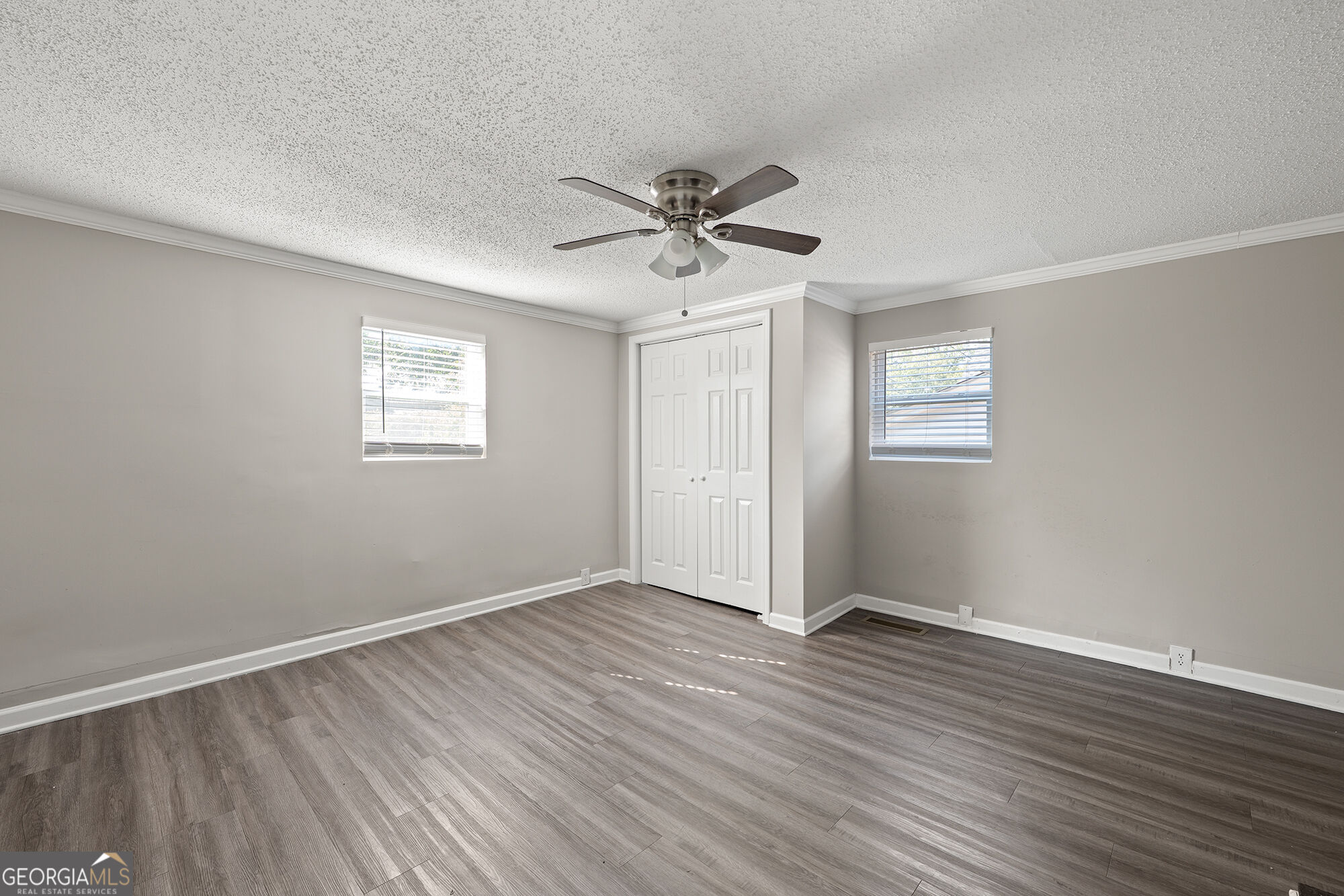1370 W Hancock Avenue Property Photo 14