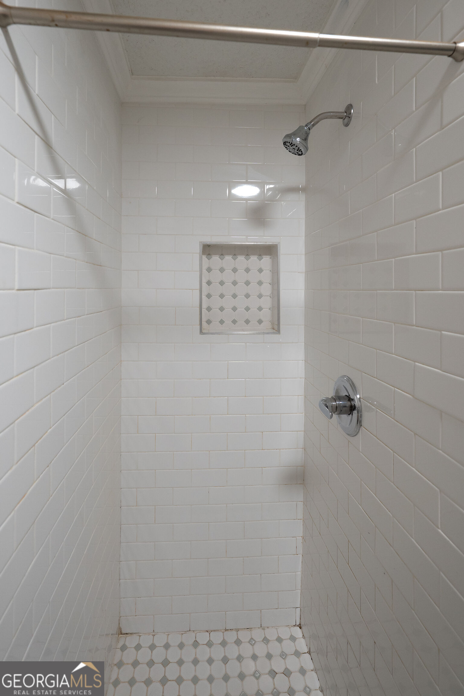 1370 W Hancock Avenue Property Photo 16