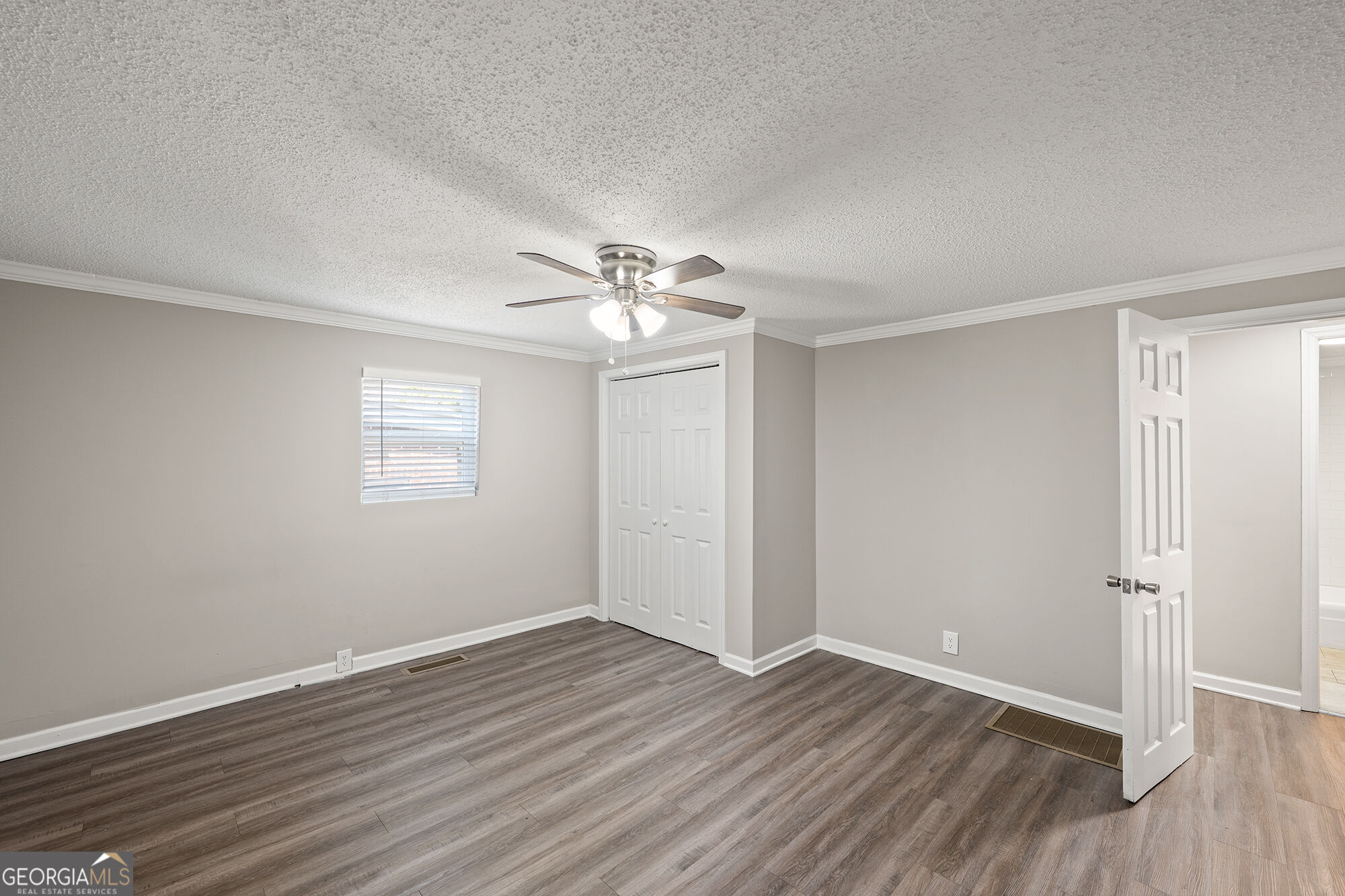 1370 W Hancock Avenue Property Photo 20