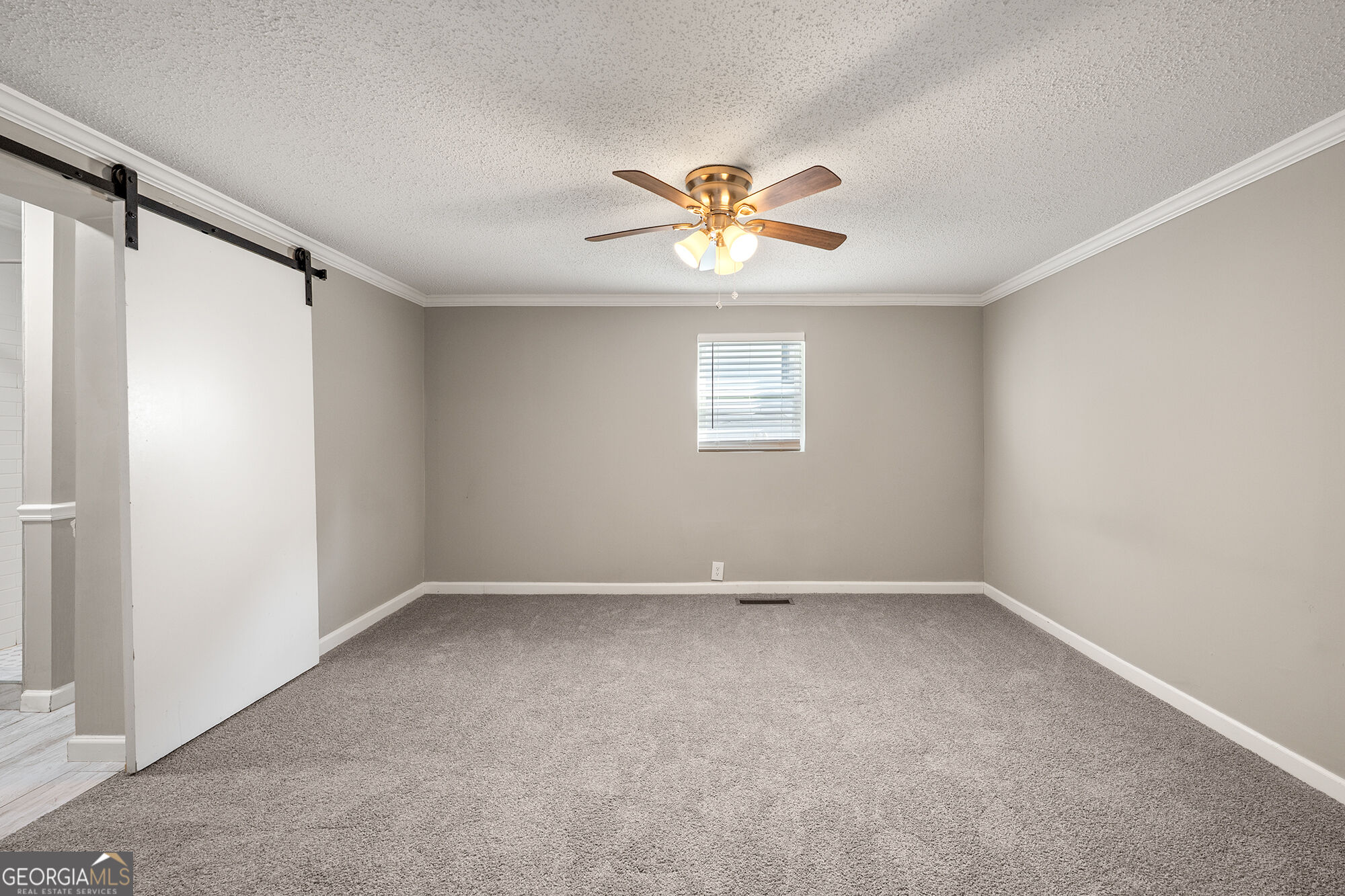 1370 W Hancock Avenue Property Photo 22