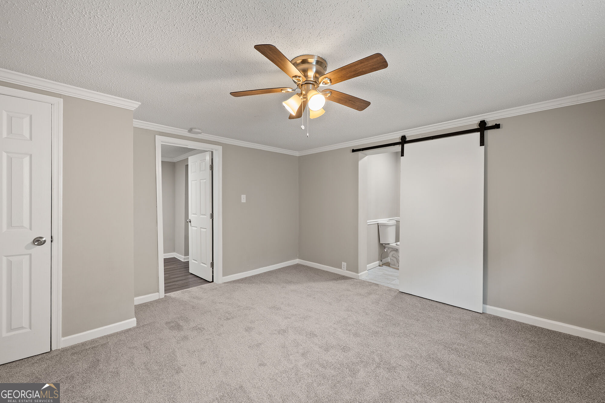 1370 W Hancock Avenue Property Photo 23