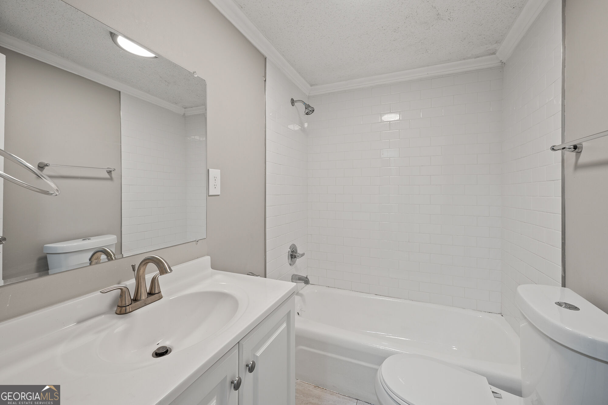 1370 W Hancock Avenue Property Photo 24