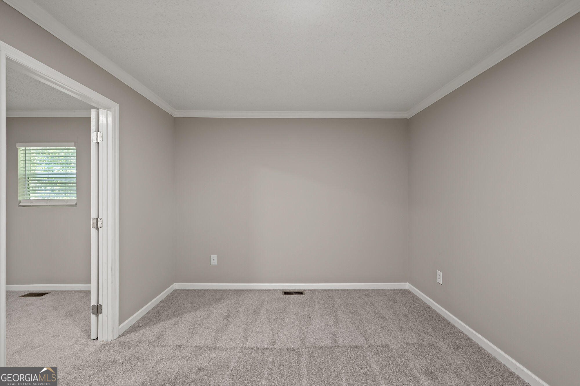 1370 W Hancock Avenue Property Photo 31
