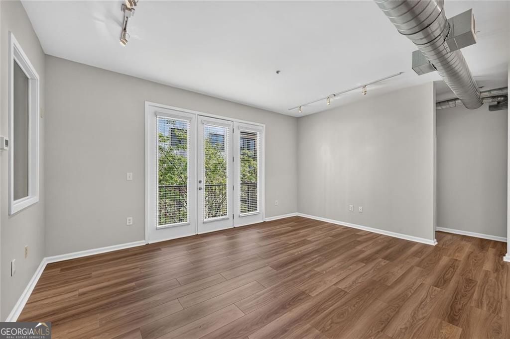 5300 Peachtree Road # 1111 Property Photo 6