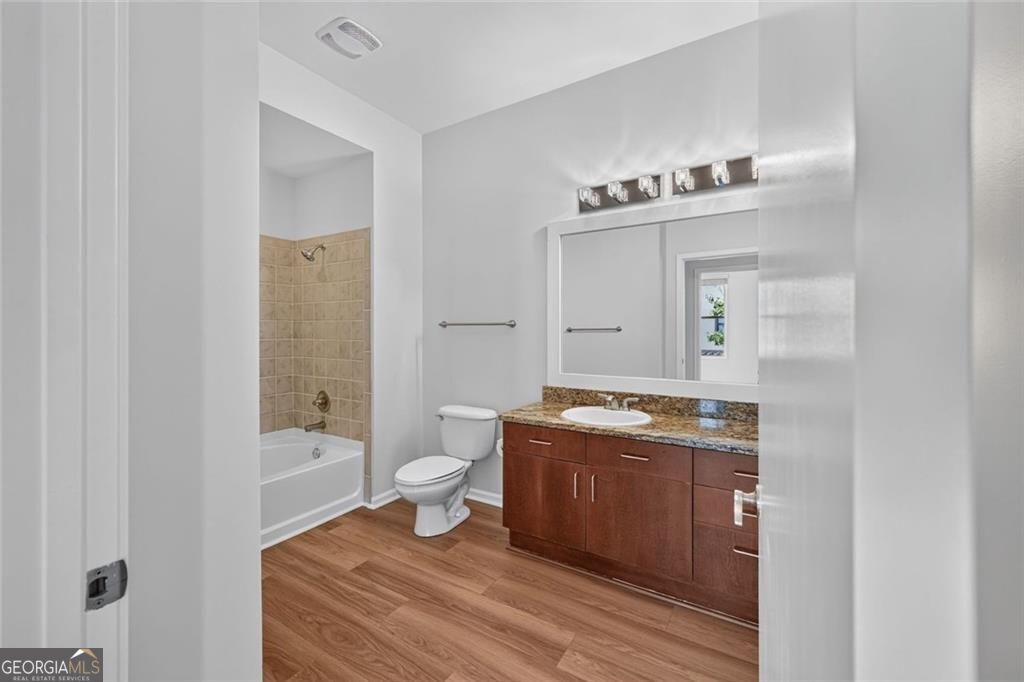 5300 Peachtree Road # 1111 Property Photo 8