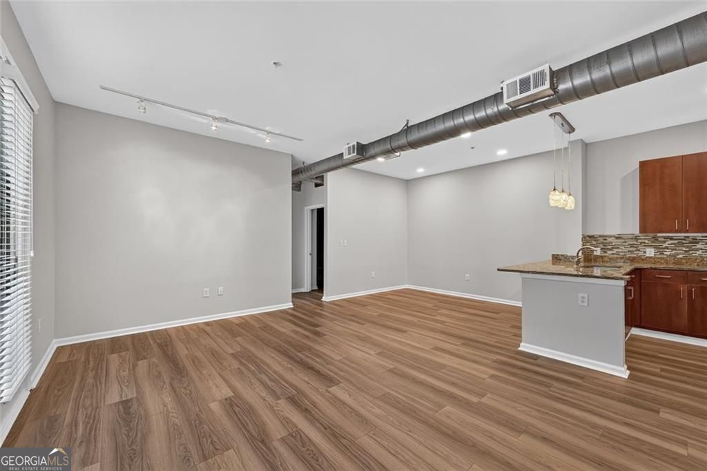 5300 Peachtree Road # 1111 Property Photo 19