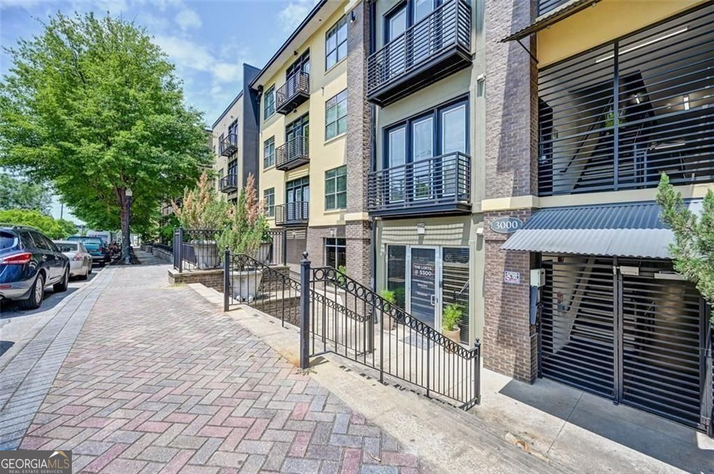 5300 Peachtree Road # 1111 Property Photo 30