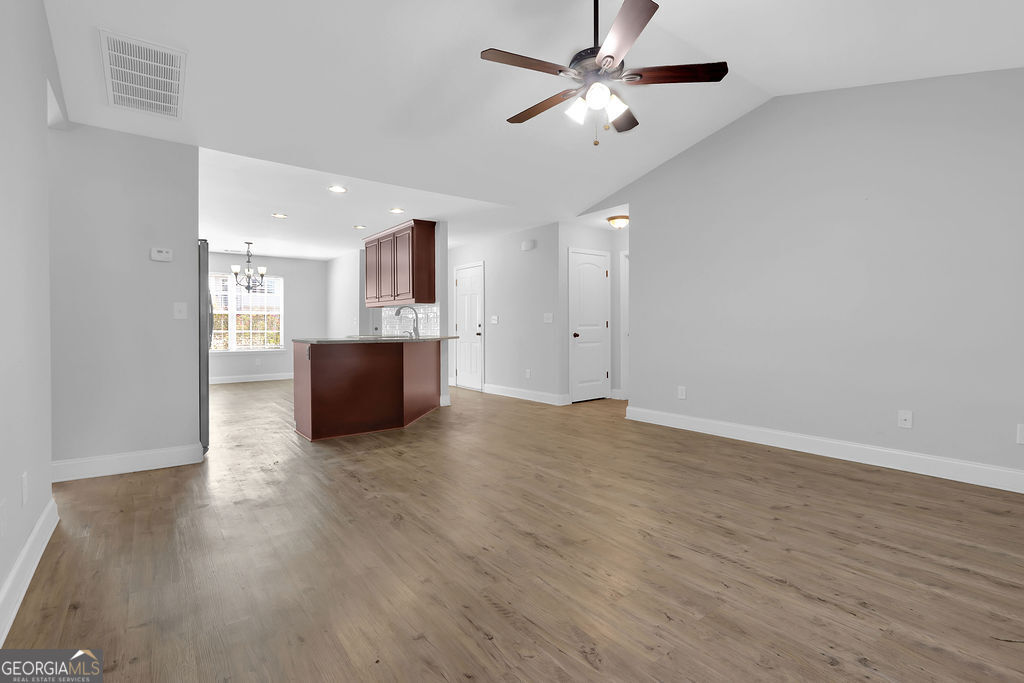 3710 Silver Hill Circle Property Photo 15