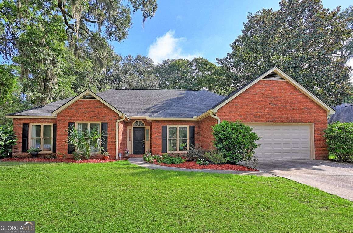 105 Farringdon Circle Property Photo 1